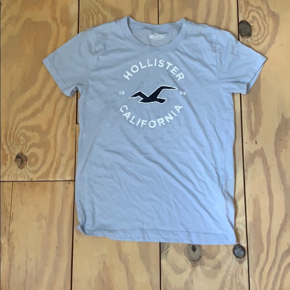 Blue Hollister t-shirt.